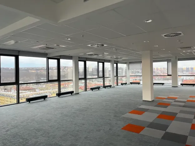 Pronájem kanceláře, Praha - Libeň, Českomoravská, 740 m2