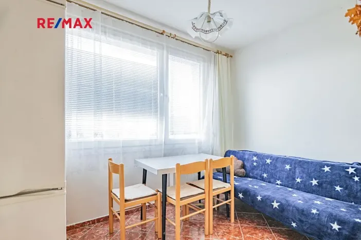 Pronájem bytu 4+1, Jindřichův Hradec, sídliště Vajgar, 74 m2