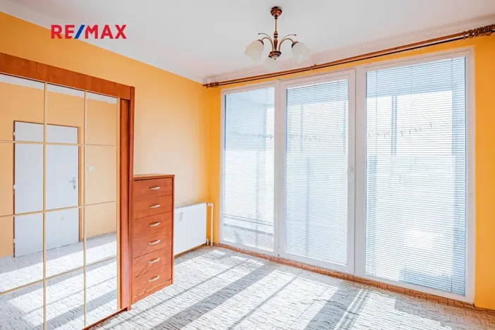 Pronájem bytu 4+1, Jindřichův Hradec, sídliště Vajgar, 74 m2