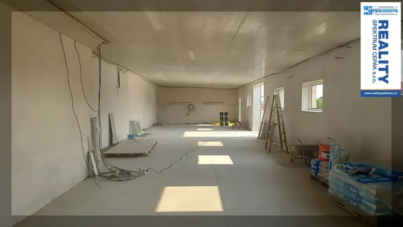 Pronájem skladu, Srubec, Ledenická-St. Pohůrka, 205 m2