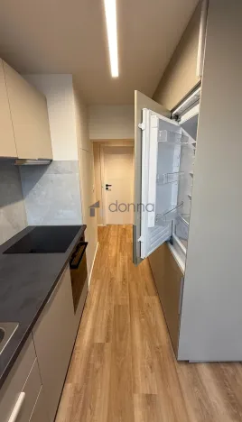 Pronájem bytu 3+kk, Praha, Angelovova, 70 m2