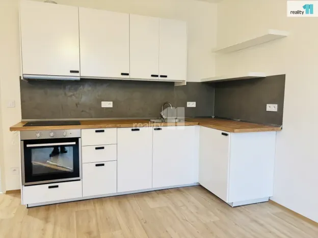 Pronájem bytu 3+kk, Praha - Žižkov, Biskupcova, 75 m2