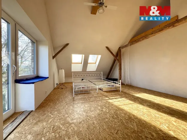 Prodej rodinného domu, Křešín - Blažnov, 180 m2