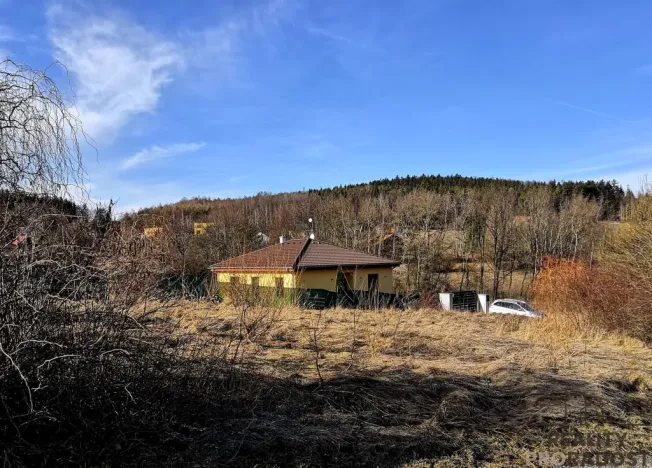 Prodej pozemku pro bydlení, Bavoryně, 1090 m2