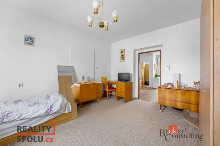 Prodej bytu 2+kk, Dvůr Králové nad Labem, Klazarova, 40 m2