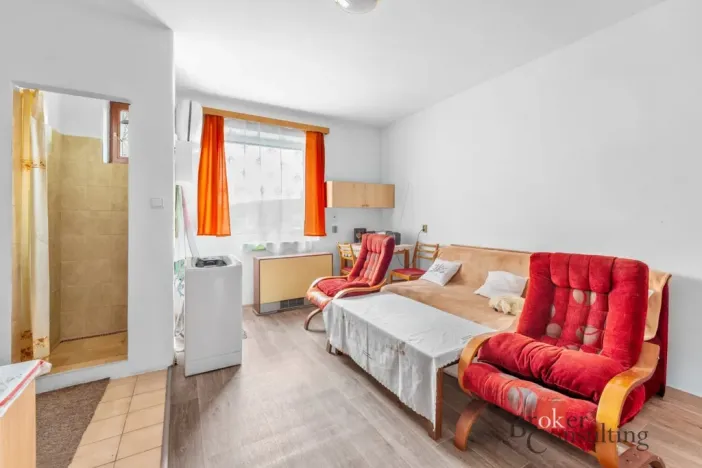 Prodej bytu 2+kk, Dvůr Králové nad Labem, Klazarova, 40 m2