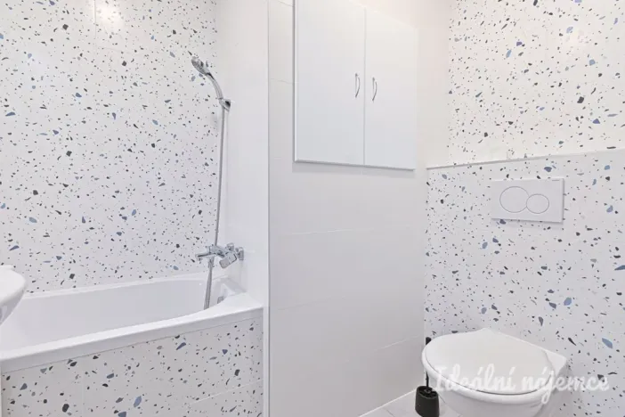 Pronájem bytu 2+kk, Brno - Líšeň, Elplova, 46 m2