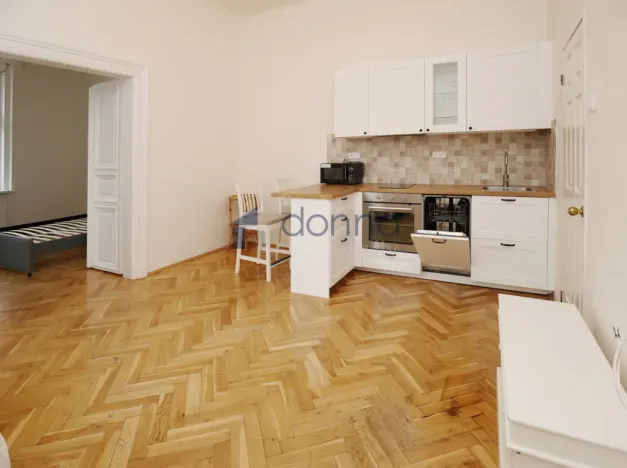Pronájem bytu 2+kk, Praha, Štěpánská, 40 m2