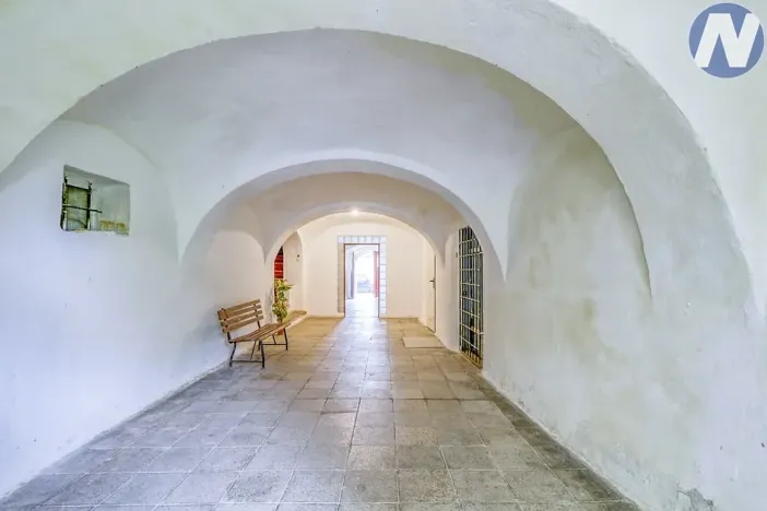 Prodej činžovního domu, Husinec, Jeronýmova, 400 m2