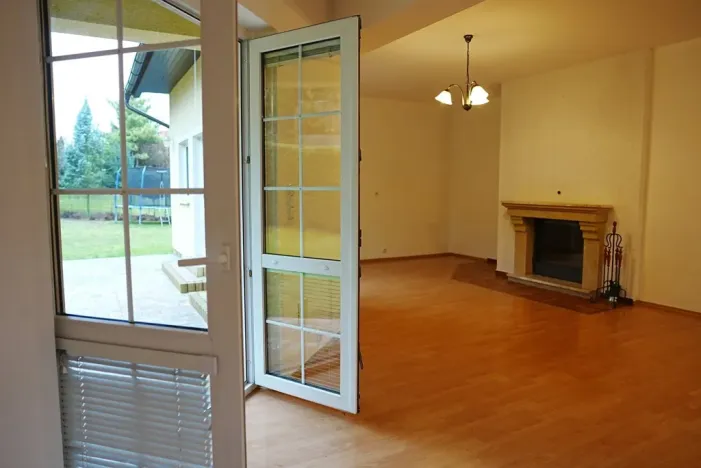 Pronájem rodinného domu, Praha - Nebušice, K vinicím, 251 m2