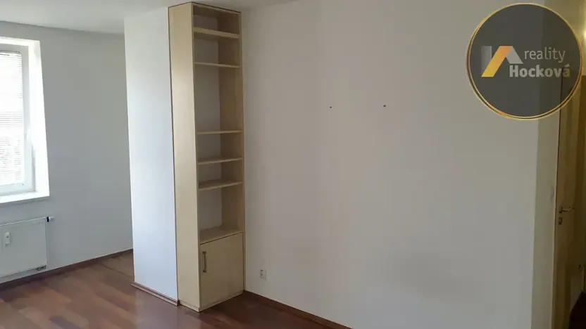 Prodej bytu 3+kk, Milovice, Topolová, 65 m2