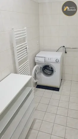 Prodej bytu 3+kk, Milovice, Topolová, 65 m2