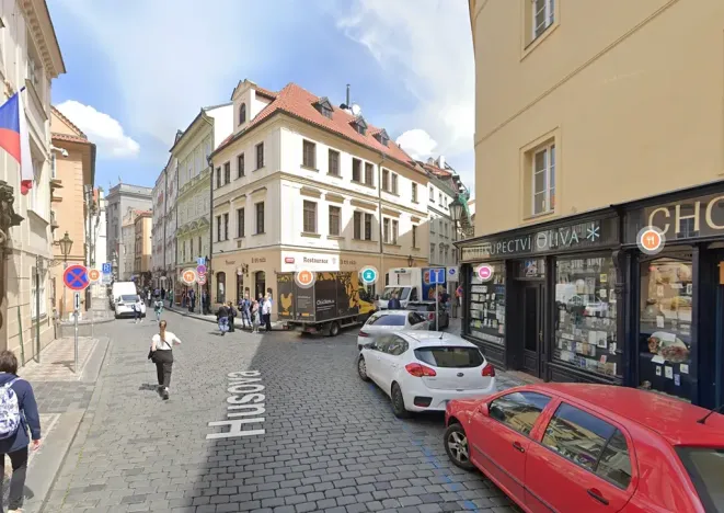 Pronájem obchodního prostoru, Praha - Staré Město, Husova, 270 m2