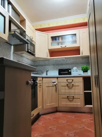 Pronájem bytu 2+kk, Hradec Králové, Šmilovského, 50 m2