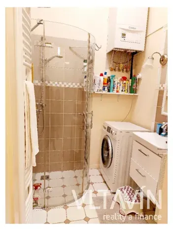 Pronájem bytu 2+kk, Praha - Bubeneč, Jaselská, 48 m2