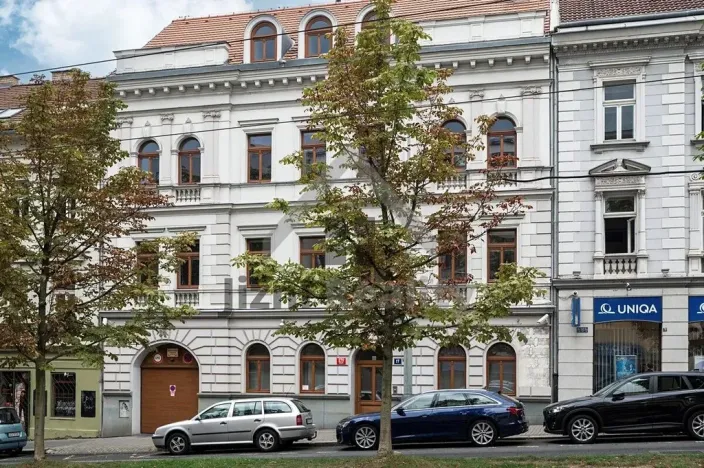 Pronájem obchodního prostoru, Praha - Břevnov, Bělohorská, 1054 m2