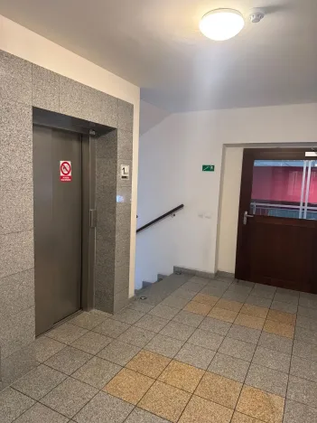 Prodej bytu 2+kk, Karlovy Vary, Jateční, 46 m2