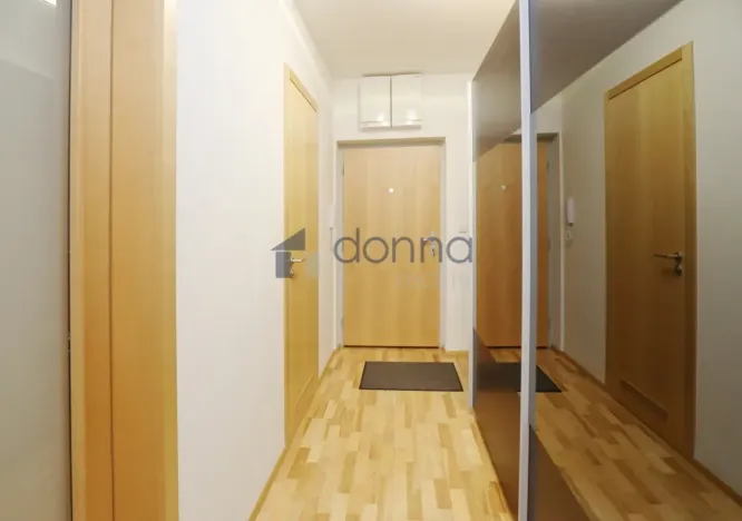 Pronájem bytu 2+kk, Praha, Jeseniova, 56 m2