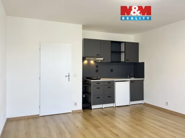 Pronájem bytu 1+kk, Hostivice, Za Mlýnem, 29 m2