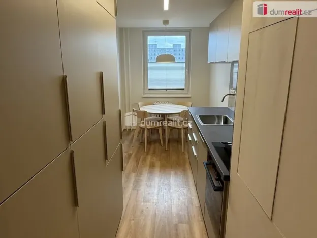Pronájem bytu 3+kk, Praha - Modřany, Angelovova, 70 m2