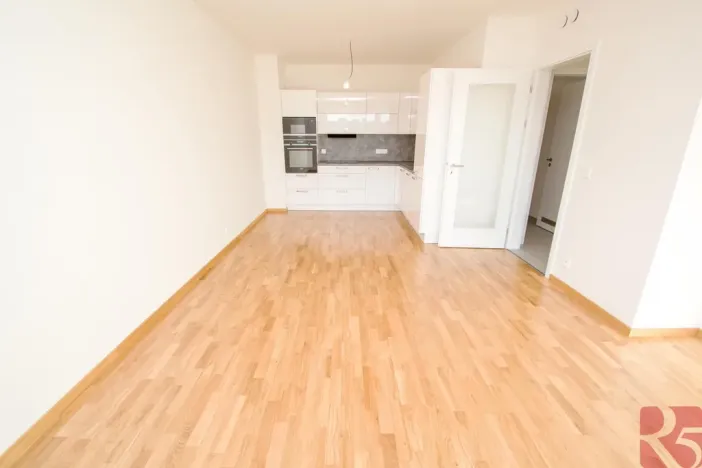 Pronájem bytu 2+kk, Praha - Modřany, Kolmanova, 52 m2