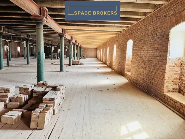 Pronájem kanceláře, Praha, Údolní, 4000 m2