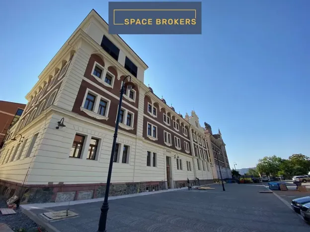 Pronájem kanceláře, Praha, Údolní, 1290 m2