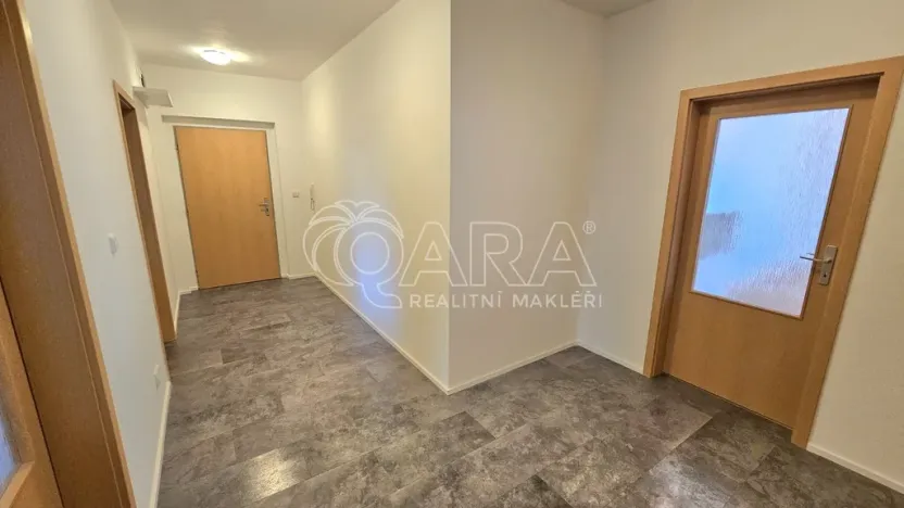 Pronájem bytu 3+kk, Beroun, U Židovského hřbitova, 67 m2