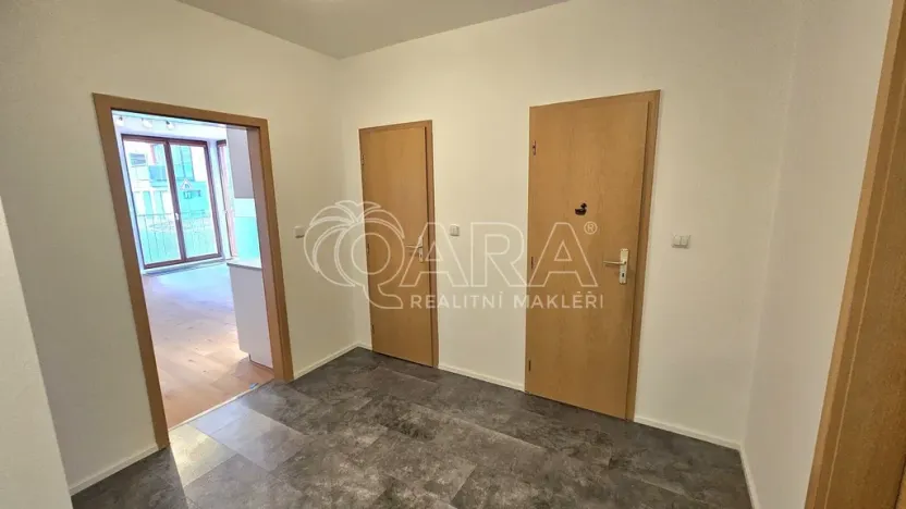 Pronájem bytu 3+kk, Beroun, U Židovského hřbitova, 67 m2