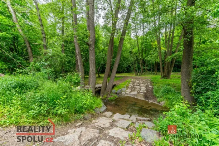 Prodej zahrady, Praha - Koloděje, 2514 m2