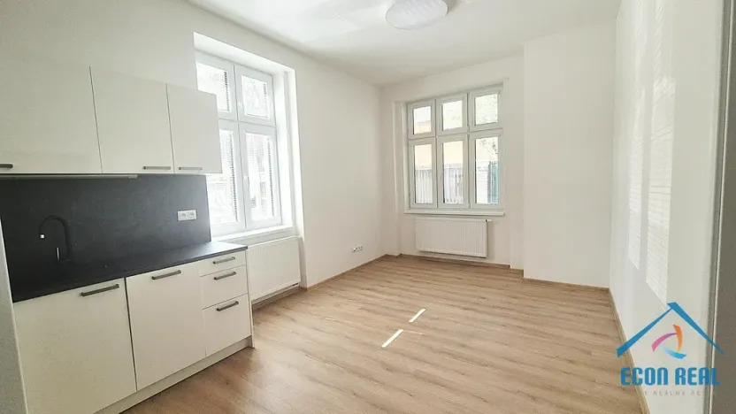 Pronájem bytu 2+kk, Kolín, Havlíčkova, 42 m2