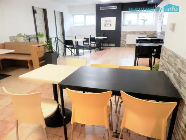 Pronájem restaurace, Praha - Michle, Budějovická, 200 m2