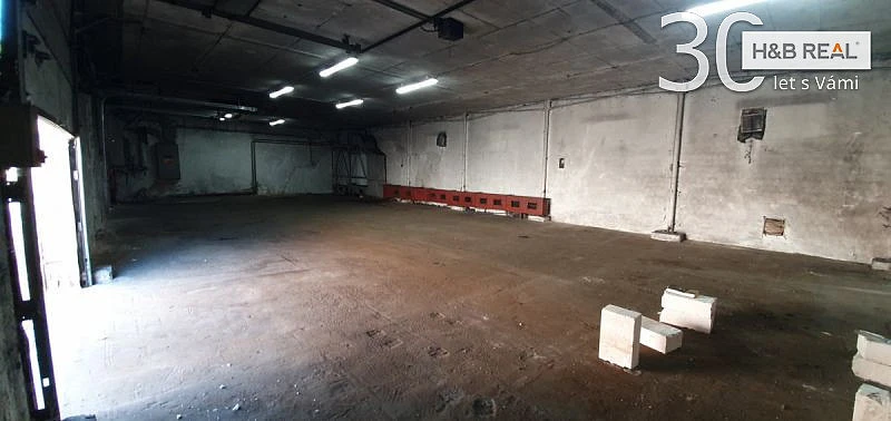 Pronájem skladu, Vsetín, 550 m2