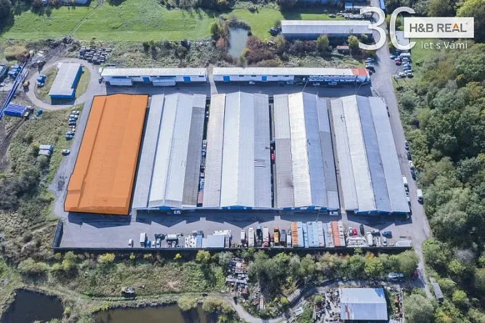 Pronájem skladu, Slušovice, 1200 m2