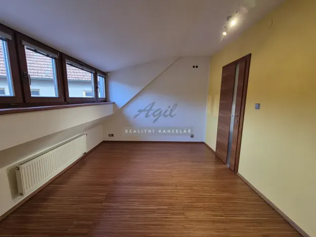 Prodej rodinného domu, Hostěnice, 142 m2