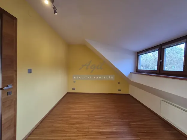 Prodej rodinného domu, Hostěnice, 142 m2