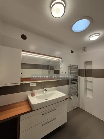 Prodej rodinného domu, Hostěnice, 142 m2