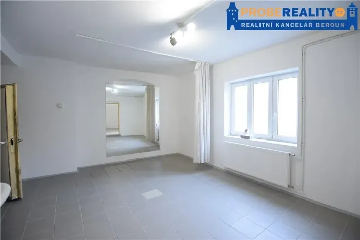 Pronájem obchodního prostoru, Beroun, Havlíčkova, 93 m2