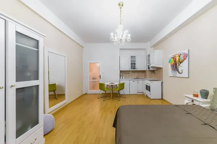 Pronájem bytu 1+kk, Praha - Vršovice, Bulharská, 32 m2