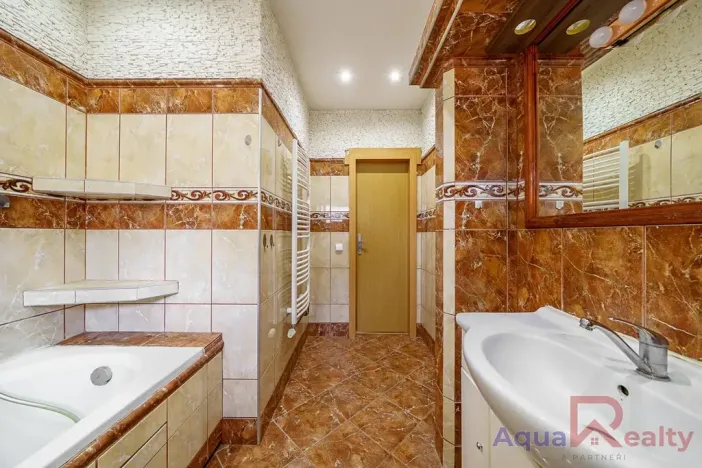 Prodej vícegeneračního domu, Františkovy Lázně, 201 m2