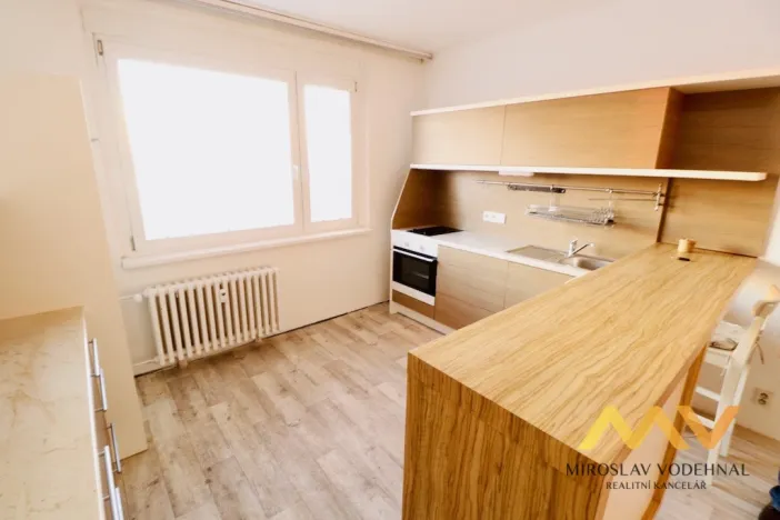 Pronájem bytu 2+kk, Hradec Králové - Nový Hradec Králové, třída Edvarda Beneše, 41 m2