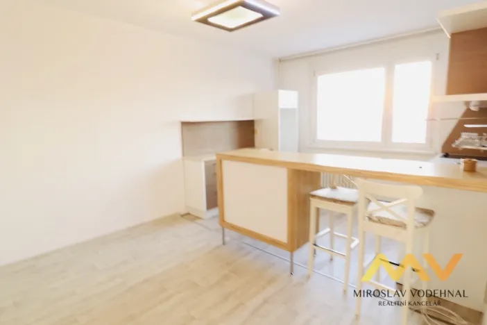 Pronájem bytu 2+kk, Hradec Králové - Nový Hradec Králové, třída Edvarda Beneše, 41 m2