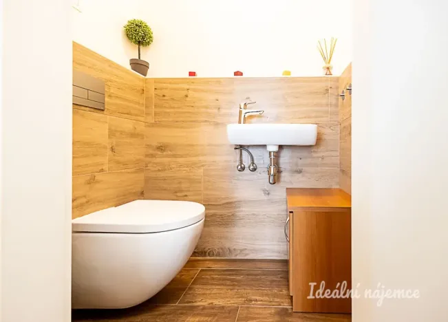 Pronájem bytu 4+kk, Praha - Strašnice, Zvěřinova, 112 m2