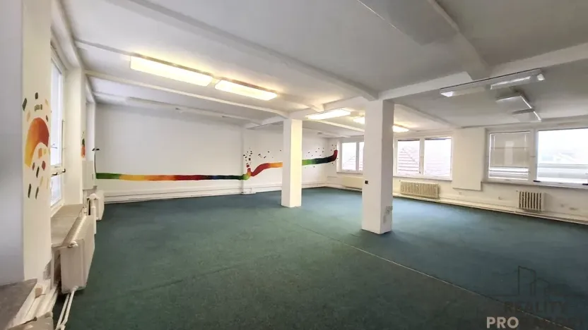 Pronájem obchodního prostoru, Brno, Lidická, 300 m2