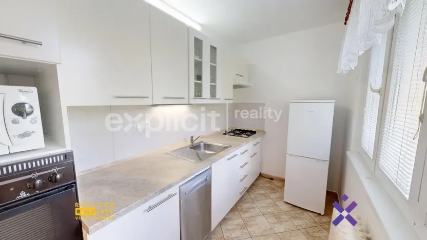 Pronájem bytu 2+1, Zlín - Malenovice, Husova, 48 m2