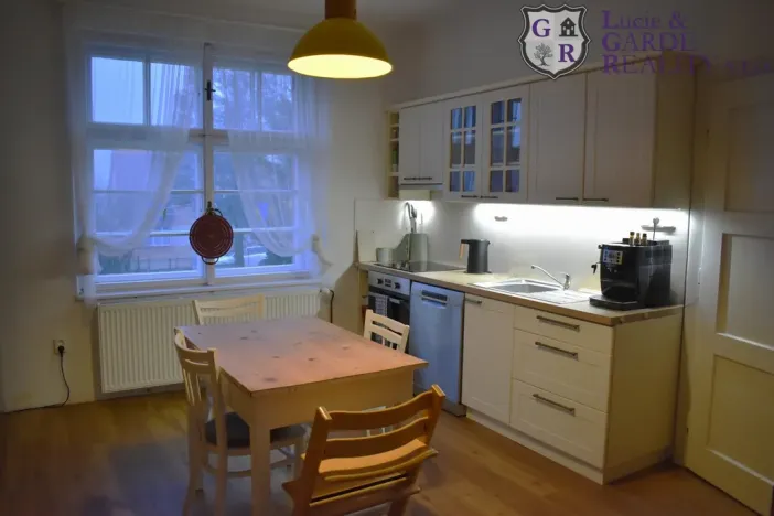 Pronájem rodinného domu, Sezimovo Ústí, Šafaříkova, 144 m2