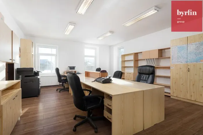 Prodej výrobních prostor, Krnov, Lidická, 12420 m2