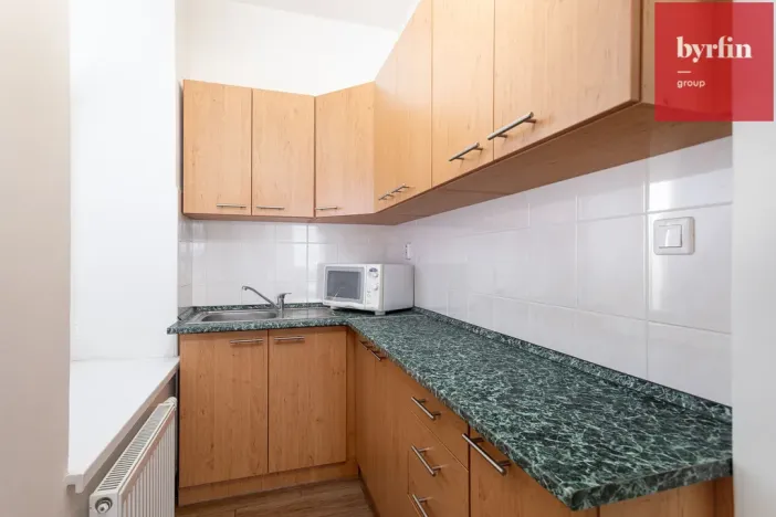 Prodej výrobních prostor, Krnov, Lidická, 12420 m2