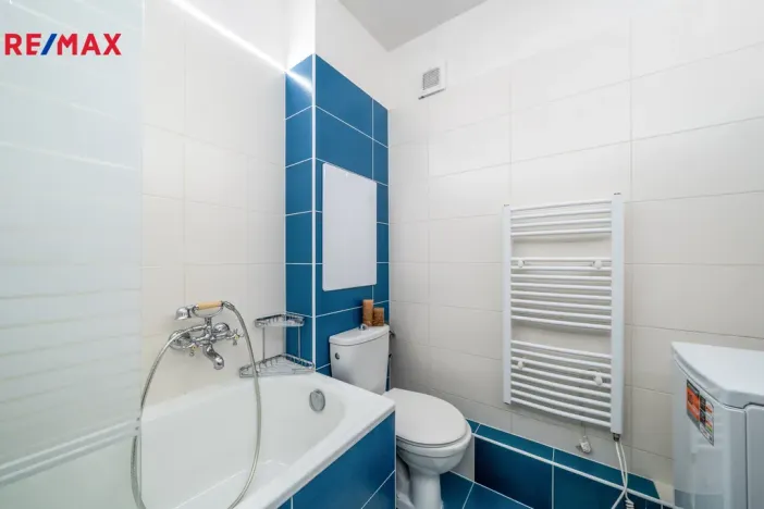 Pronájem bytu 1+kk, Hradec Králové, Akademika Heyrovského, 30 m2