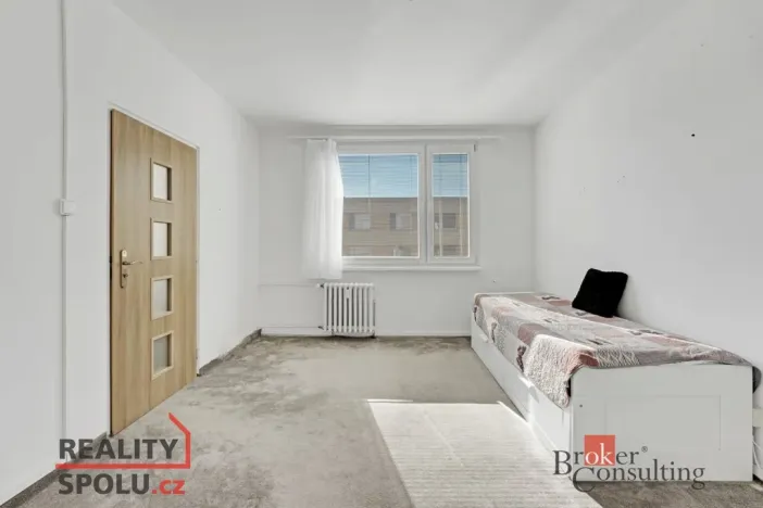 Pronájem bytu 1+1, Litoměřice - Předměstí, Topolčianská, 35 m2